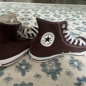 Brown Converse women’s 9.5 men’s 8